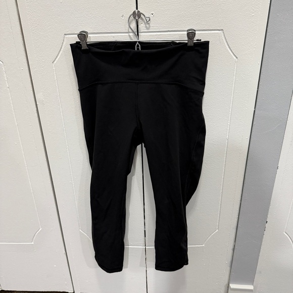 Lululemon Black Train Times Crop *21" - Picture 5 of 14